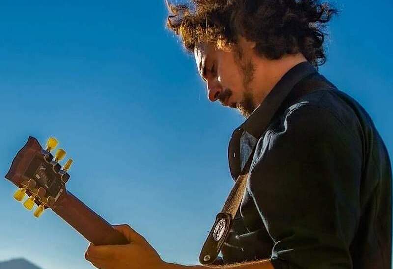 Vincenzo Tusa E La Sua Chitarra Elettrica Al Tatum Art Jazz Club Di