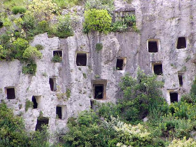 cave-coste-e-borghi-barocchi-della-sicilia-sud-orientale