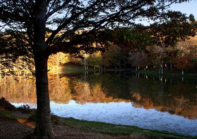 Un lago sul Monte Soro - Parco dei Nebrodi Un lago sul Monte Soro - Parco dei Nebrodi