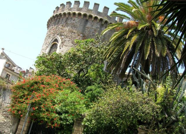 La Torre saracena di Roccalumera