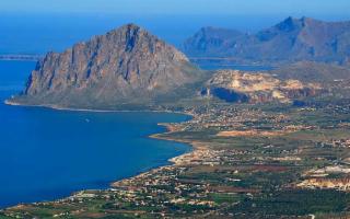 Ritrovato nei fondali di San Vito Lo Capo un bimotore della II Guerra Mondiale