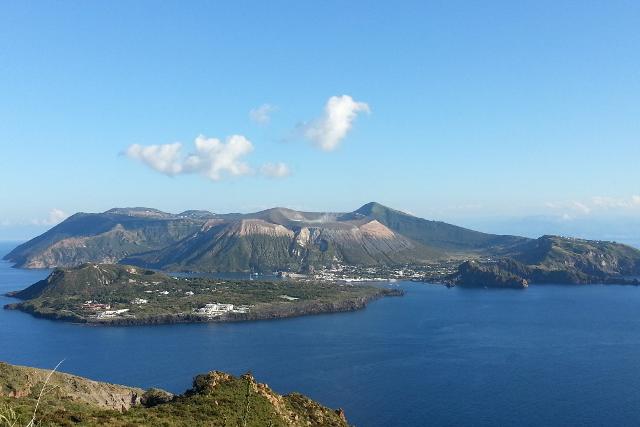 Panorama dell'isola di Vulcano - Eolie Panorama dell'isola di Vulcano - Eolie