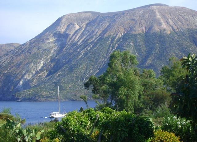 Vulcano si propone come isola ''Covid-free''