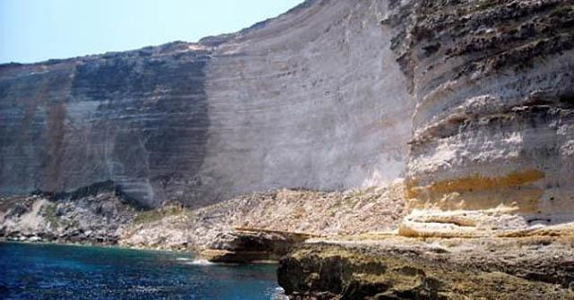 La scogliera del Taccio Vecchio - Lampedusa