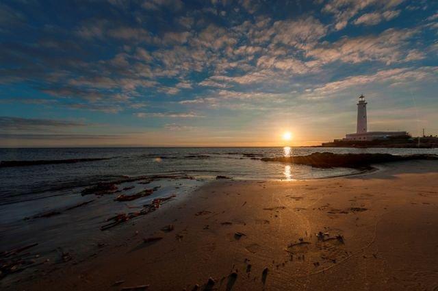 La spiaggia e il faro di Mazara del Vallo