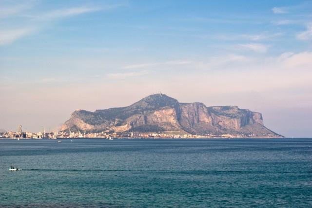 Panorama di Monte Pellegrino, la montagna della Santuzza, Santa Rosalia patrona di Palermo