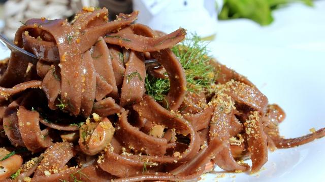 Tagliatelle prodotte con la farina di carrube