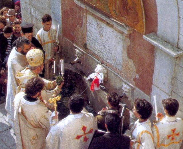 A Piana degli Albanesi i festeggiamenti per l'Epifania si susseguono in due giorni distinti...