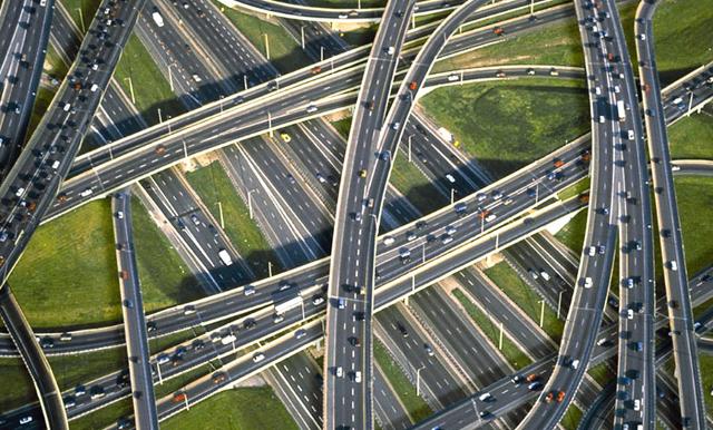 ''Operativi oltre 670 mln per infrastrutture e reti''