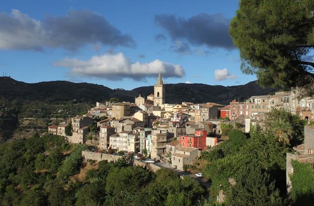 novara-di-sicilia-il-borgo-di-pietra