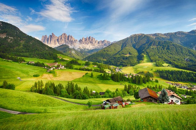 Gli hotel dell’Alto Adige cercano personale siciliano