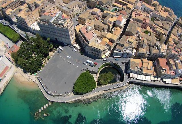 La Fonte Aretusa vista dall'alto