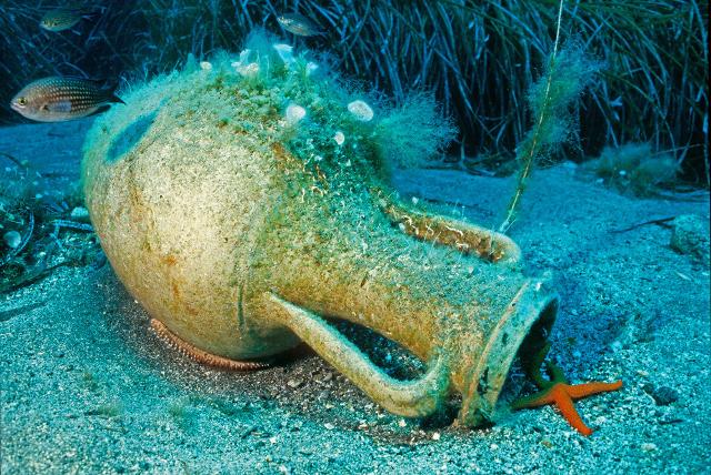 Un anfora nella secca di Capo Graziano - Filicudi