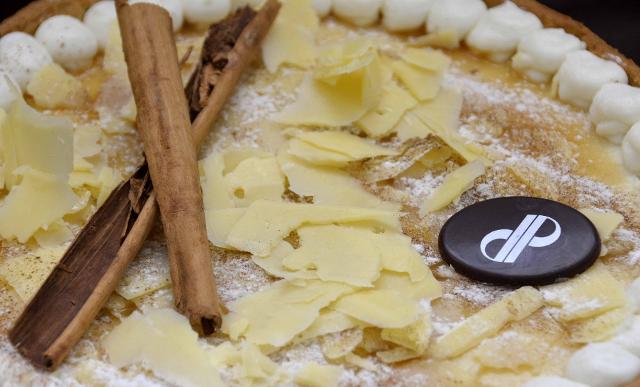 La nuova, storica Pasticceria Di Pasquale di Ragusa festeggia con una ''torta al Ragusano Dop''
