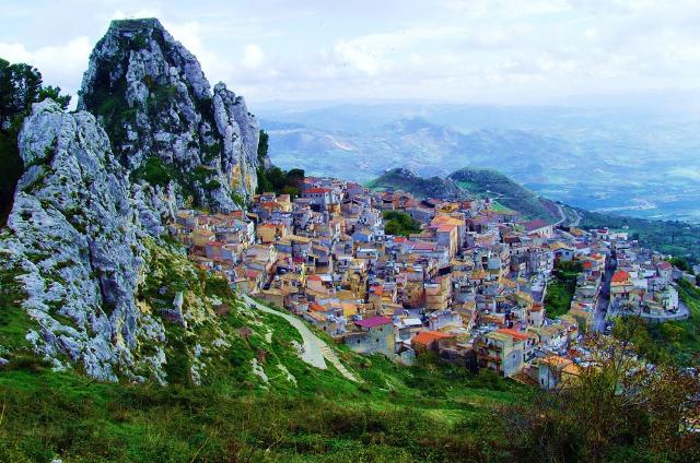 sette-splendidi-borghi-per-una-straordinaria-settimana