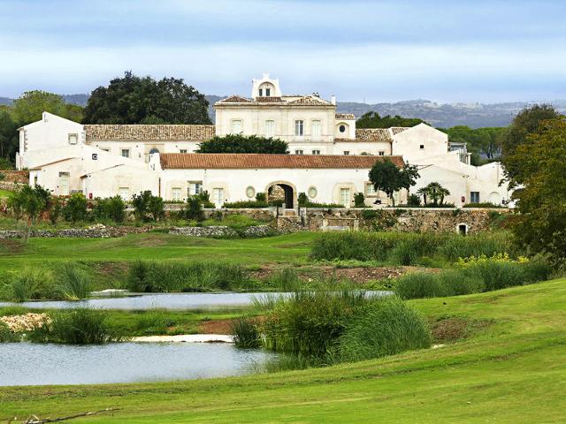 I Monasteri Golf Resort presenta la sua nuova Zagara SPA by Clarins