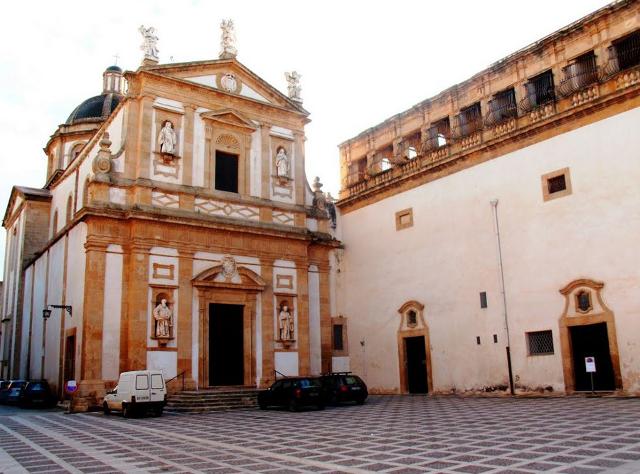 La Chiesa e il Convento di San Michele - ph Piero Genova