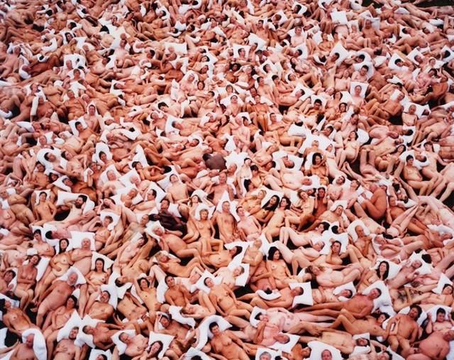 Centinaia, migliaia di nudi a Palermo Capitale della Cultura