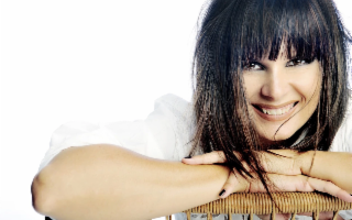 Silvia Mezzanotte in ''Le mie regine'' al Teatro Bellini di Adrano (CT)