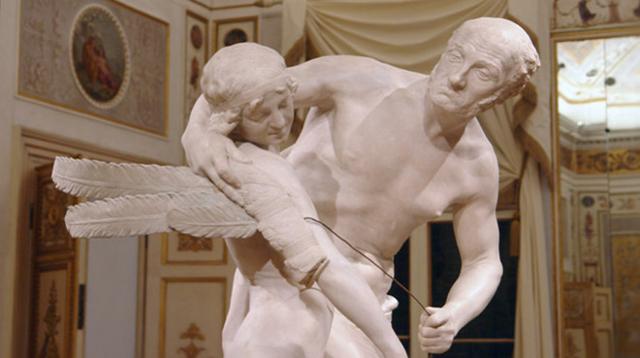 Dedalo e il figlio Icaro in una scultura di Antonio Canova Dedalo e il figlio Icaro in una scultura di Antonio Canova