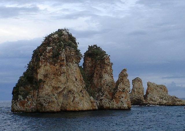I Faraglioni di Scopello