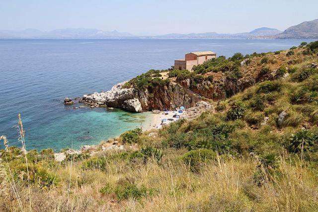 La prima caletta della Riserva dello Zingaro - Lato Scopello