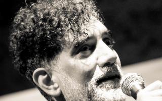 Lello Analfino e in piazza Municipio a Pozzallo (RG)