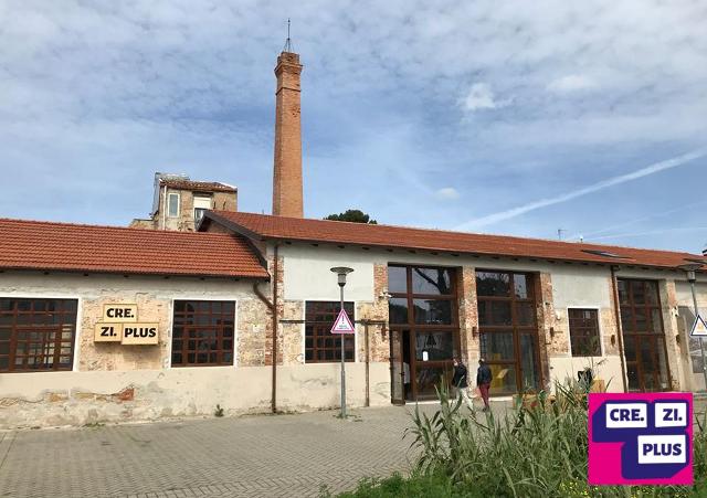 La community hub Cre.Zi.Plus si trova all'interno dei Cantieri Culturali alla Zisa, a Palermo