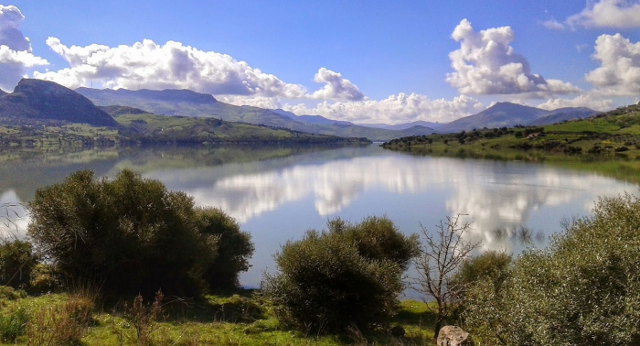 Il Lago Rosamarina - ph I Nuovi Vespri