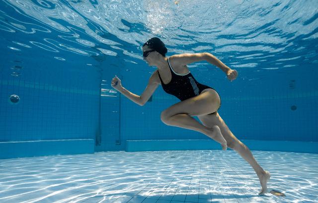 Allenarsi sott'acqua, l'ultimo trend per mantenersi in forma in estate