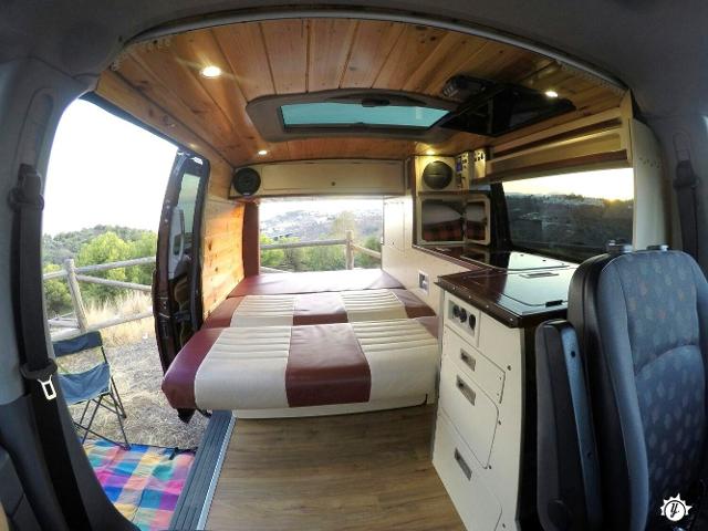 Per una vacanza veramente alternativa, un camper homemade!