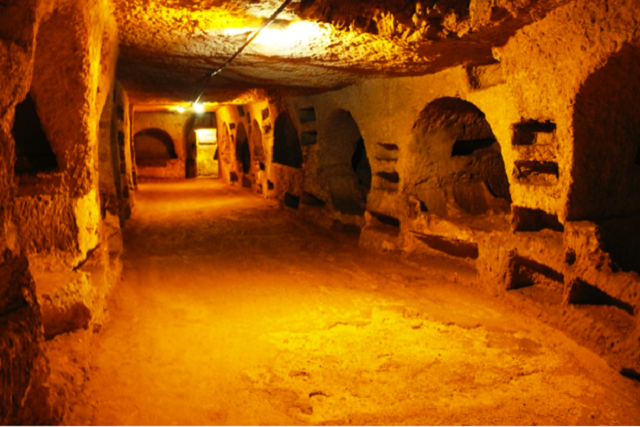 strepitus-silentii-le-notti-delle-catacombe