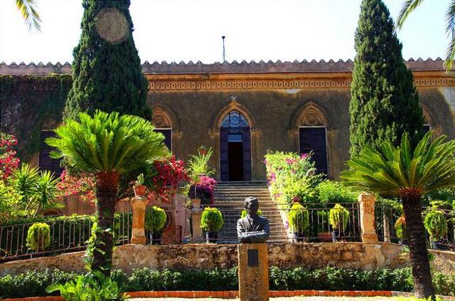 Alla scoperta del giardino di Villa Aurea, immerso nella Valle Templi
