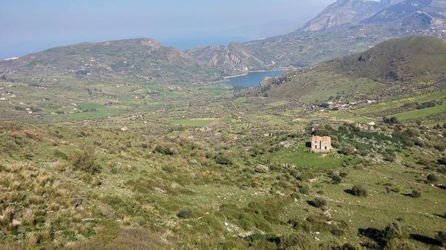 La Riserva di Pizzo Cane, Pizzo Trigna e Grotta Mazzamuto