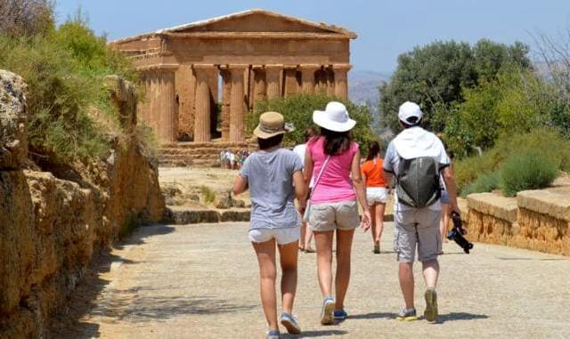 In Sicilia il lavoro nel turismo c'è, ma…