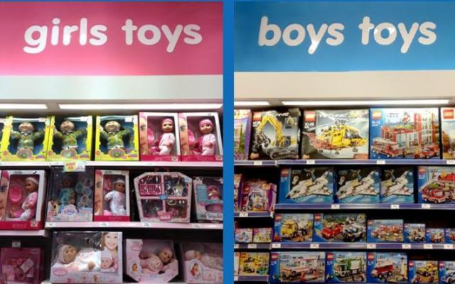 Caro Babbo Natale, quest'anno non portare ai bimbi giocattoli sessisti...