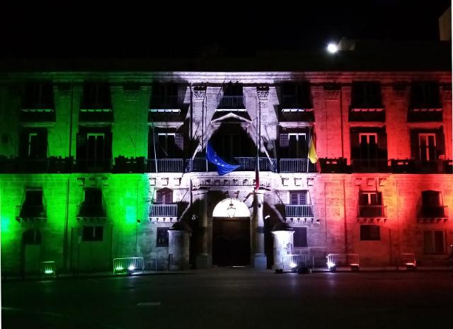 ''L'Italia è una da Nord a Sud'': a Palermo Palazzo d'Orlèans e Villa Whitaker illuminati dal Tricolore