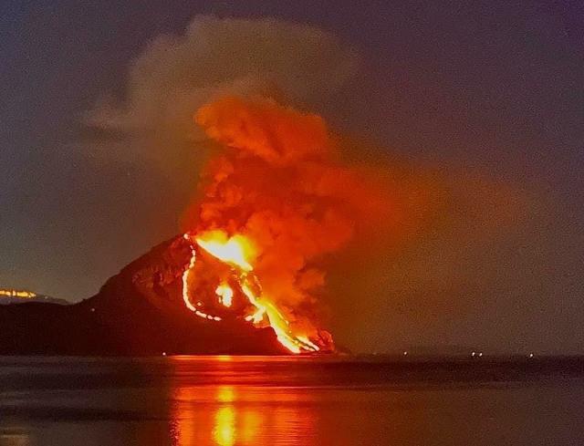 Monte Cofano distrutto dalle fiamme!