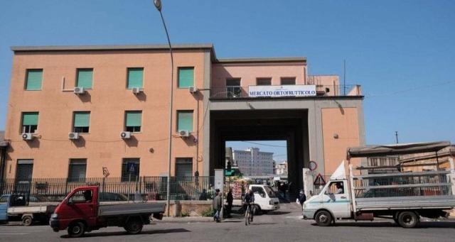 Da lunedì 19 ottobre sarà possibile per gli operatori registrati prenotare l'accesso al Mercato ortofrutticolo per la ripresa delle ordinarie attività di compravendita.