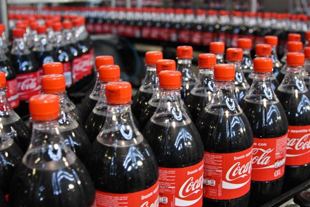 Linea di produzione della Sibeg Coca-Cola