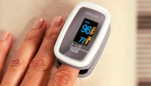 Il saturimetro deve essere idoneo sia per essere utilizzato dagli adulti che per uso pediatrico.
