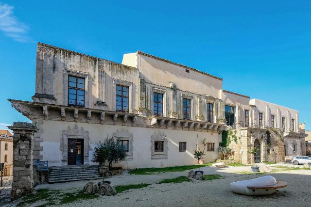 Palazzo Moncada (retro)