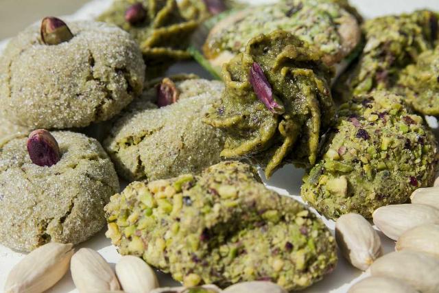 Dolcetti e Ricci al Pistacchio di Raffadali DOP della pasticceria Le Cuspidi