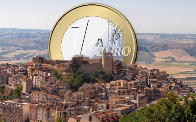 Il borgo di Salemi rilancia il progetto ''Case a 1 euro''