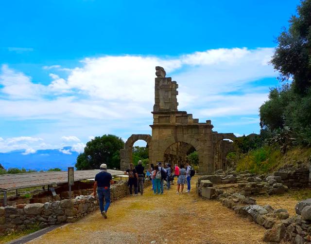 Il Parco archeologico di Tindari riapre e accoglie circa 200 croceristi