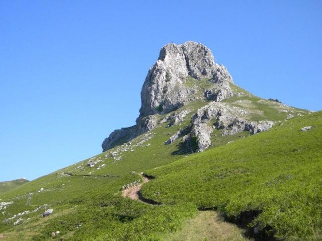 La Rocca Salvatesta, Novara di Sicilia