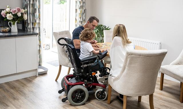 Le famiglie con figli disabili riceveranno l'assegno unico "senza limiti di età" dei figli e avranno specifiche maggiorazioni.