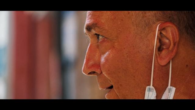 Pippo Gioè in un frame del documentario "IL RESPIRO DEL TEMPO. Meusa e quarumi"