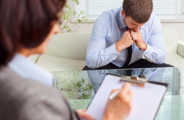Il Bonus Psicologo è un contributo "per sostenere le spese relative a sessioni di psicoterapia fruibili presso specialisti privati regolarmente iscritti all'albo degli psicoterapeuti"