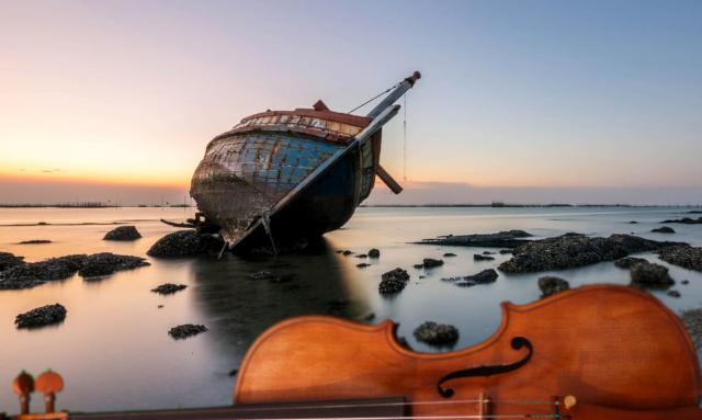 Così i barconi di Lampedusa suoneranno per l'Orchestra del Mare